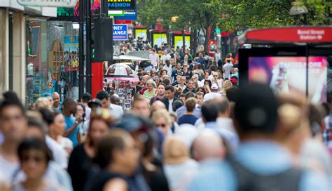 capital city england|how many people live in london.